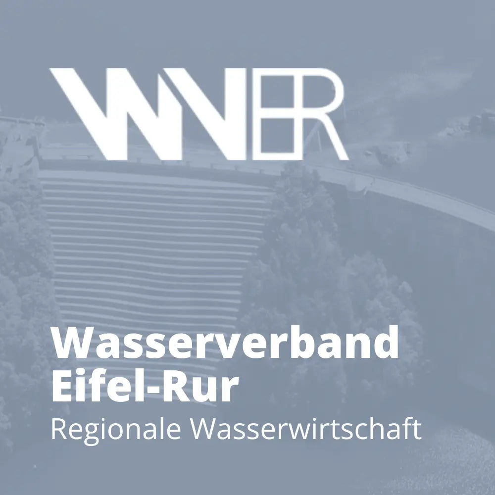 Referenzbild der WVER, Wasserverband Eifel Rur, mit Logo und Text „Wasserverband Eifel-Rur, Regionale Wasserwirtschaft“, Partnerreferenz der Erfolgsimpulse GmbH.