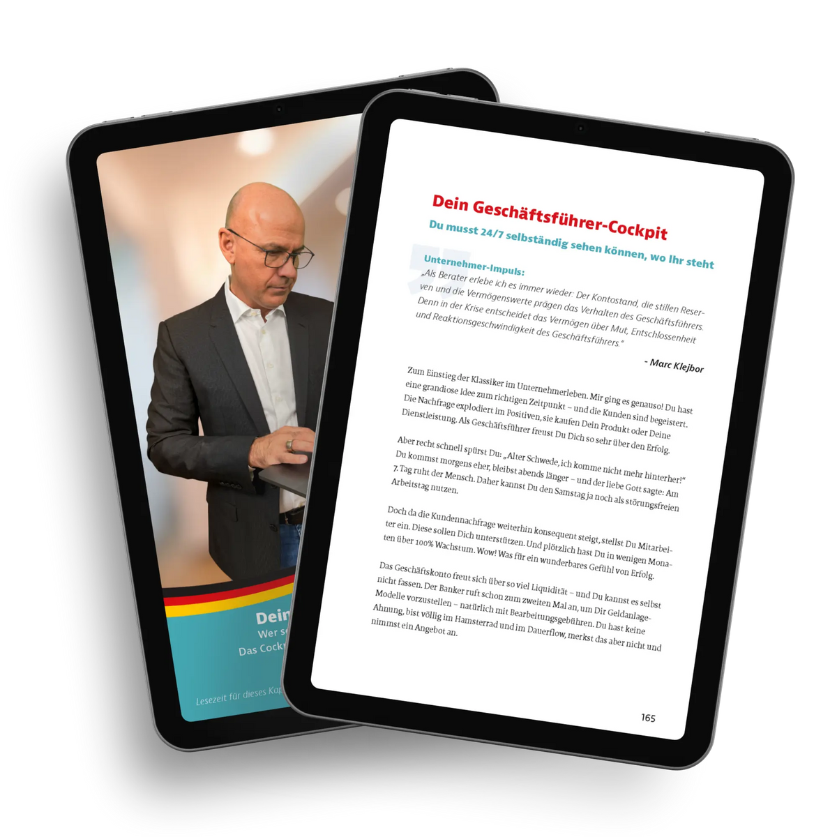 Mockup eines E Books von „Krise? Nutzen!“ von Marc Klejbor auf zwei Tablets, mit geöffneten Seiten zum Kapitel „Dein Geschäftsführer Cockpit“, über Unternehmenskennzahlen, Liquidität, strategische Entscheidungen und erfolgreiche Unternehmensführung für Unternehmer, Geschäftsführer und Führungskräfte.