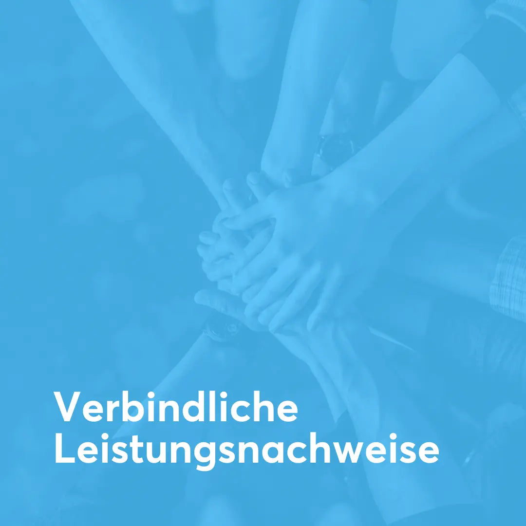 Icon „Verbindliche Leistungsnachweise“ mit blauem Hintergrund und Team Hände übereinander als Symbol für klare Standards, nachvollziehbare Ergebnisse und verbindliche Umsetzung, Erfolgsimpulse GmbH.